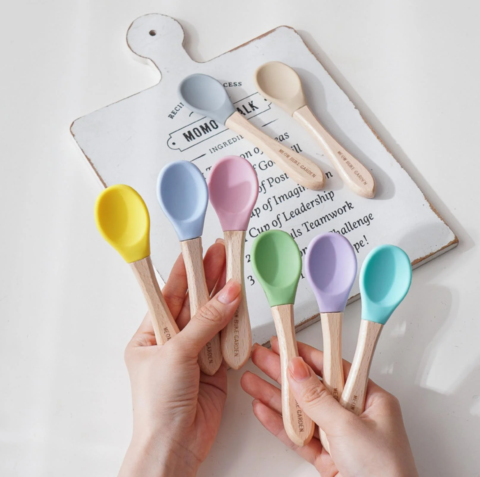 Elegant Baby-Grade Silicone Pet Food Spoon with Wooden Handle - Image 11