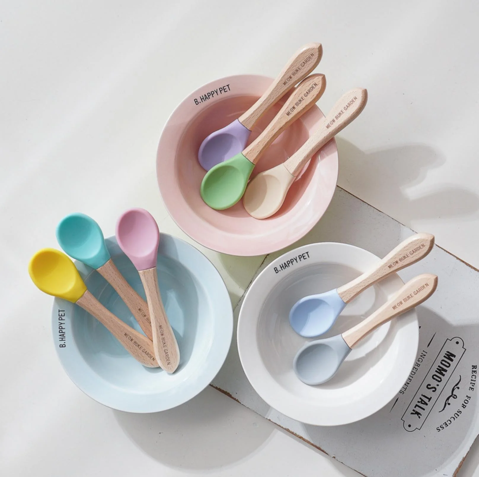 Elegant Baby-Grade Silicone Pet Food Spoon with Wooden Handle - Image 12