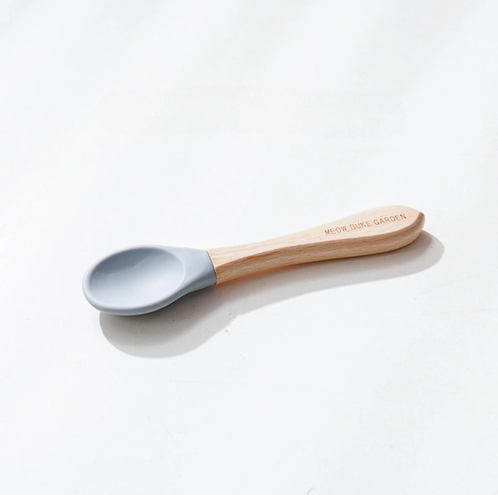 Elegant Baby-Grade Silicone Pet Food Spoon with Wooden Handle - Image 8