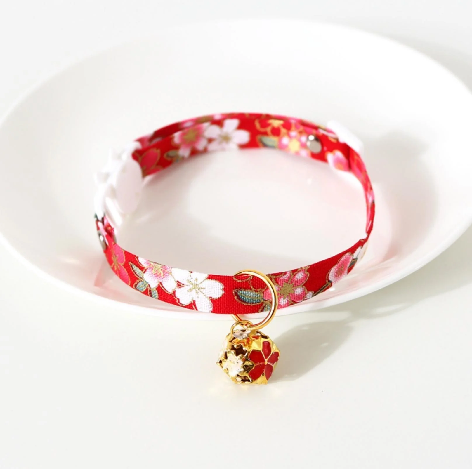 Japanese Style Adjustable Pet Flower Hollow Bell Collar - Image 3