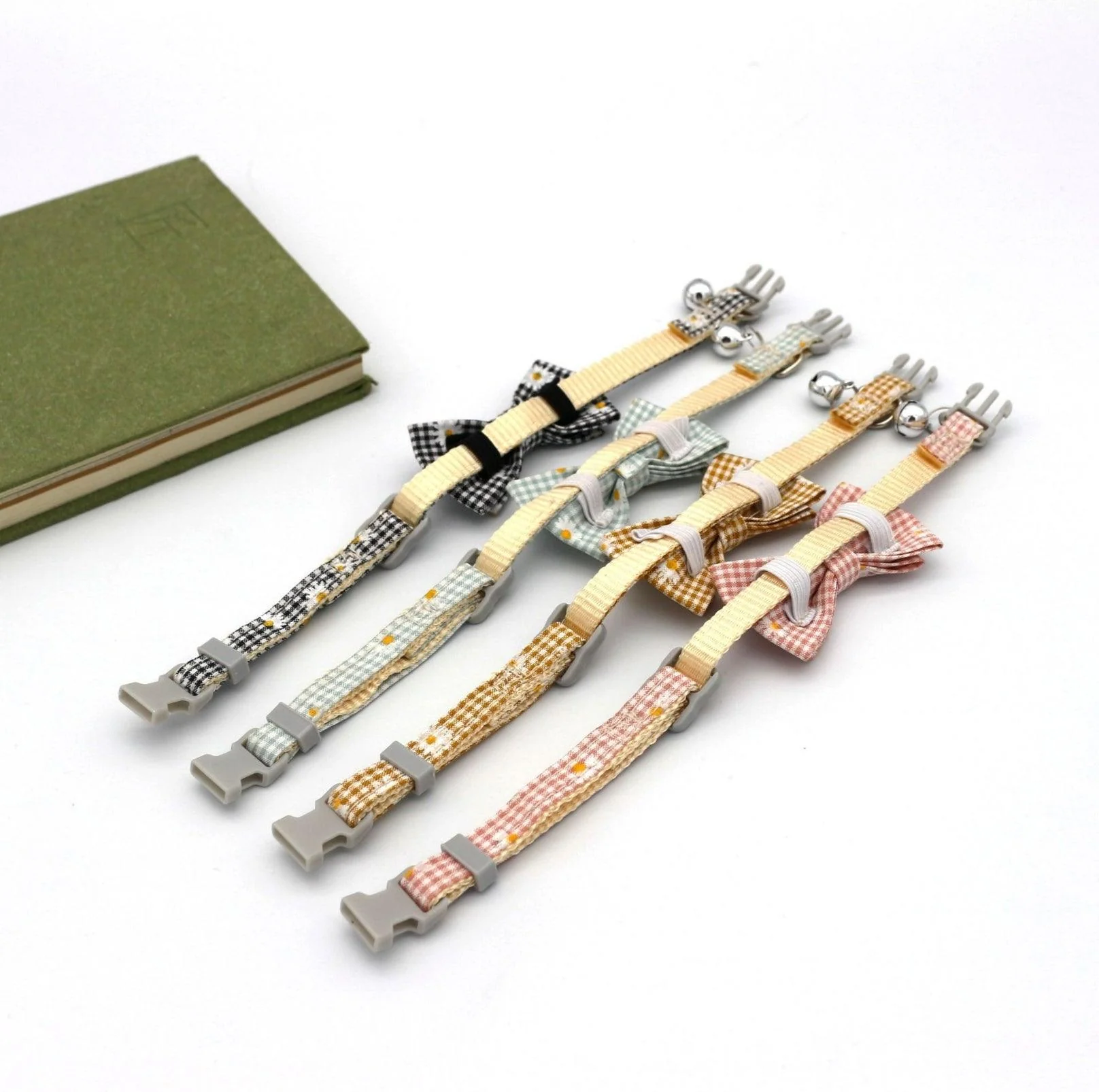 Pet Adjustable Bow Collar with Daisy Pattern - Image 11