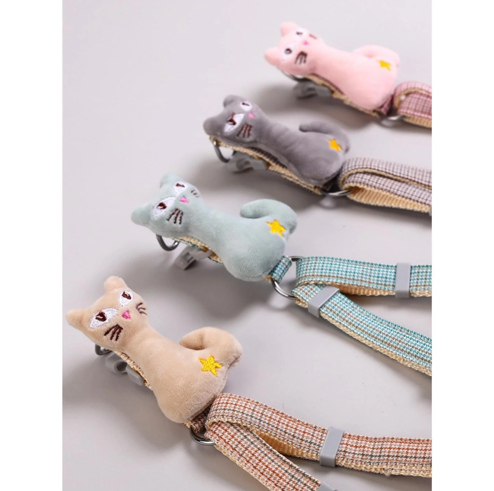 Stunning Pet Leash with Embroidered Cartoon - Image 6